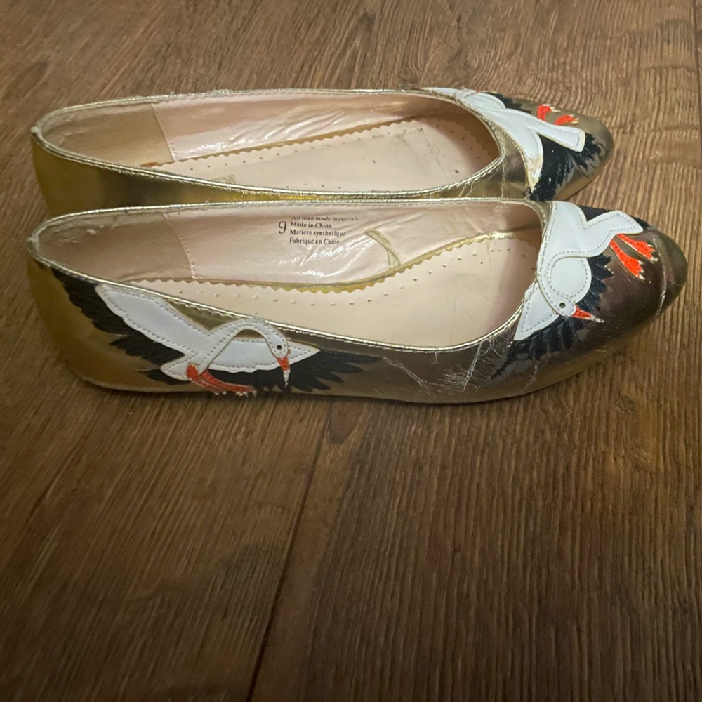 Gold Swan Pointy Toe Flats